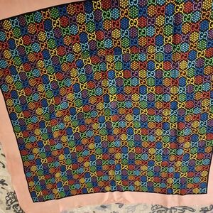 Gucci scarf
